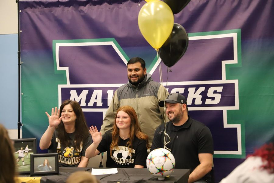 Brooklyn Keily signed to Texas Lutheran University for soccer