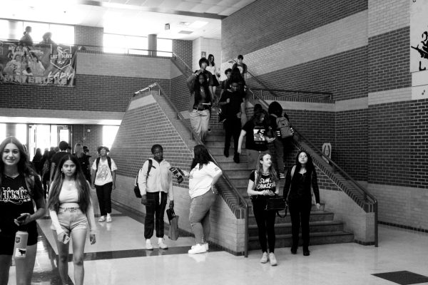 Students during C lunch passing period.