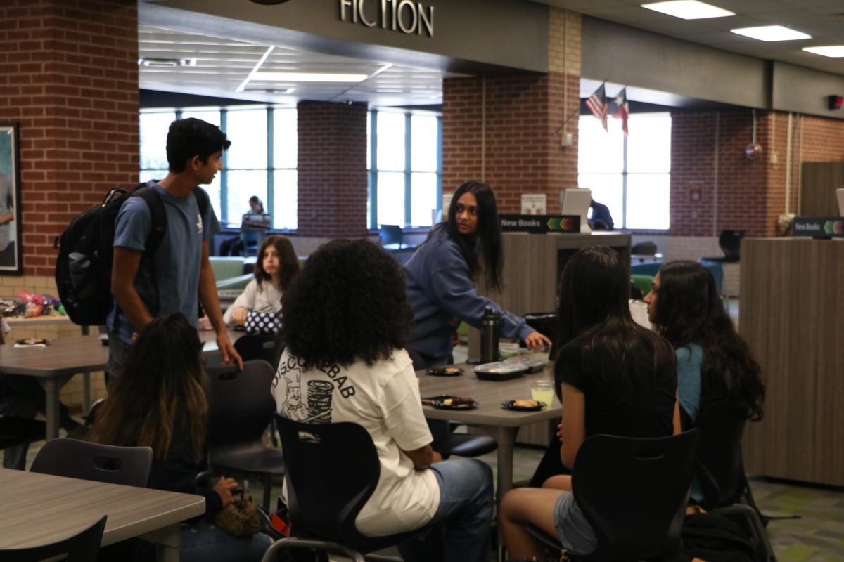 Library Lunch and Learn Encourages Students to Seek Their Goals