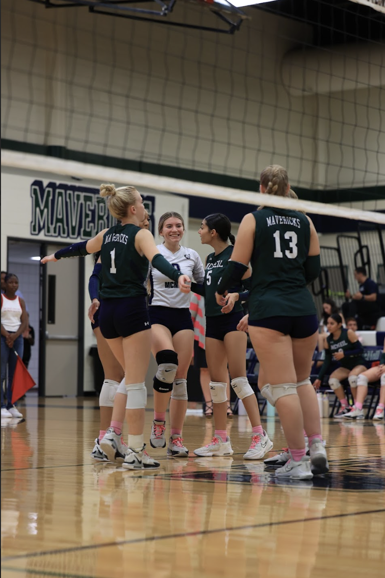 Volleyball Enters Second Round of Districts