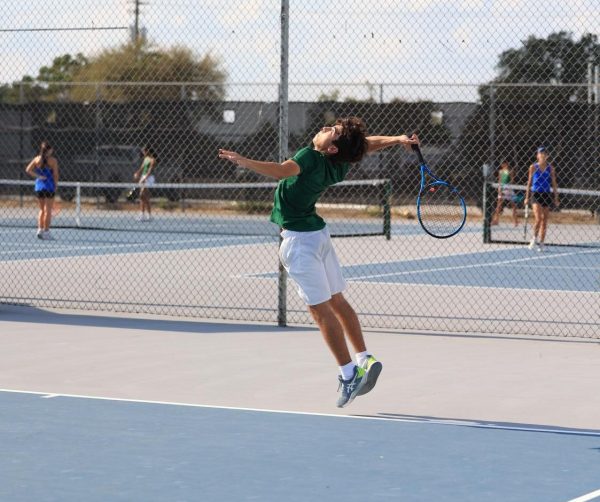 Tennis Sets Records in Fall Season